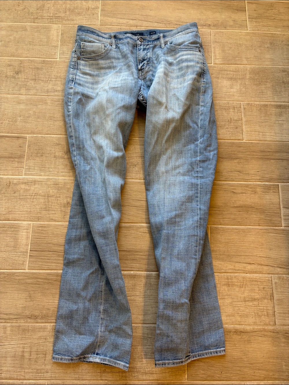 BKE Men's Tyler Light Wash Bootcut Jeans